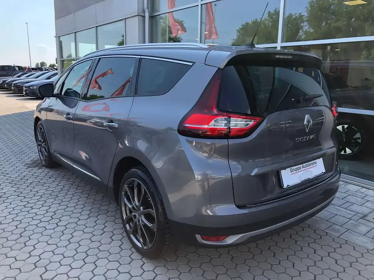Usata Renault Grand Scénic IV Zen 110 CV (80 kW) 2017 Grigio Monovolume