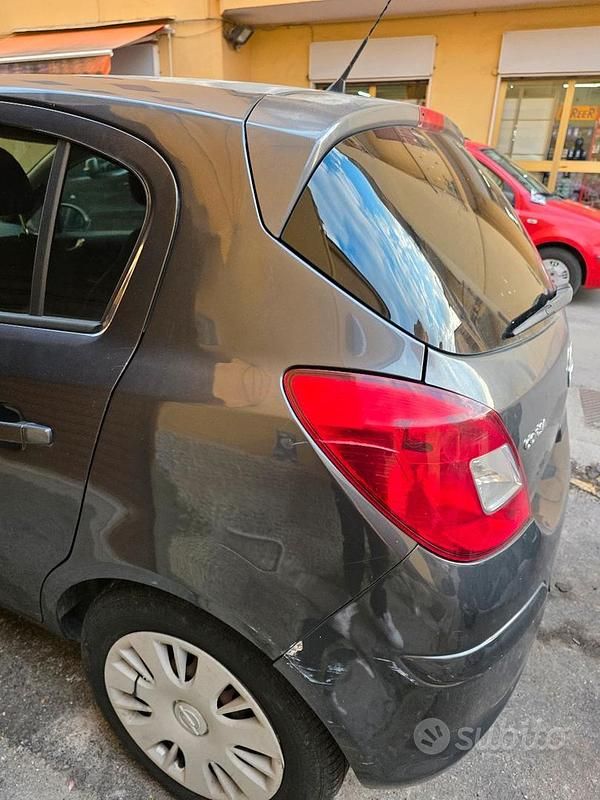 Usata Opel Corsa 95 CV (69 kW) 2010 Grigio Utilitaria