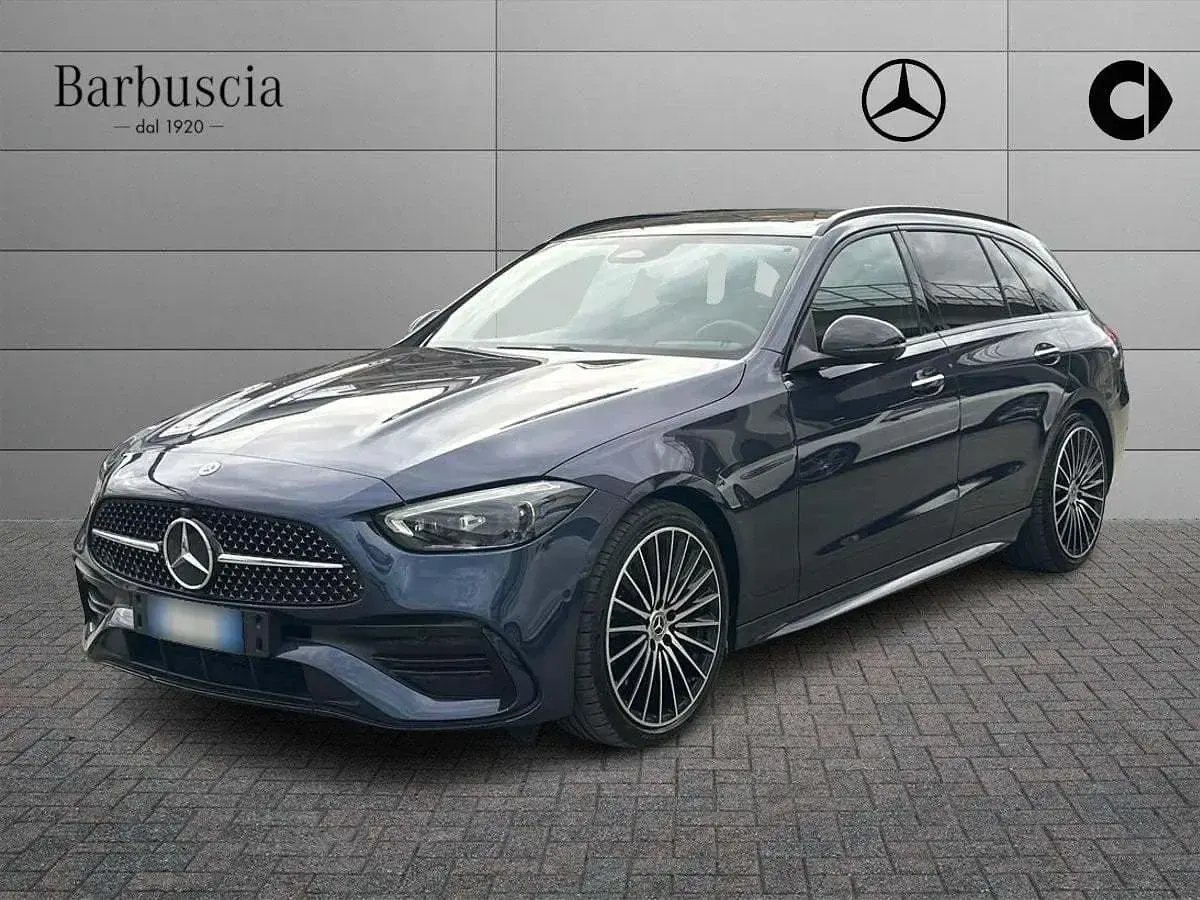 Usata Mercedes 220 AMG Line Premium 197 CV (144 kW) 2024 Blu Station wagon