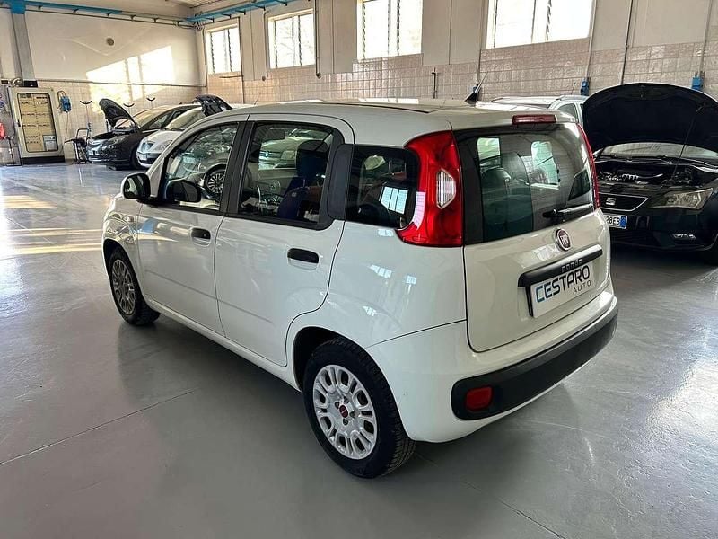 Usata Fiat Panda Lounge 69 CV (50 kW) 2015 Bianco Utilitaria