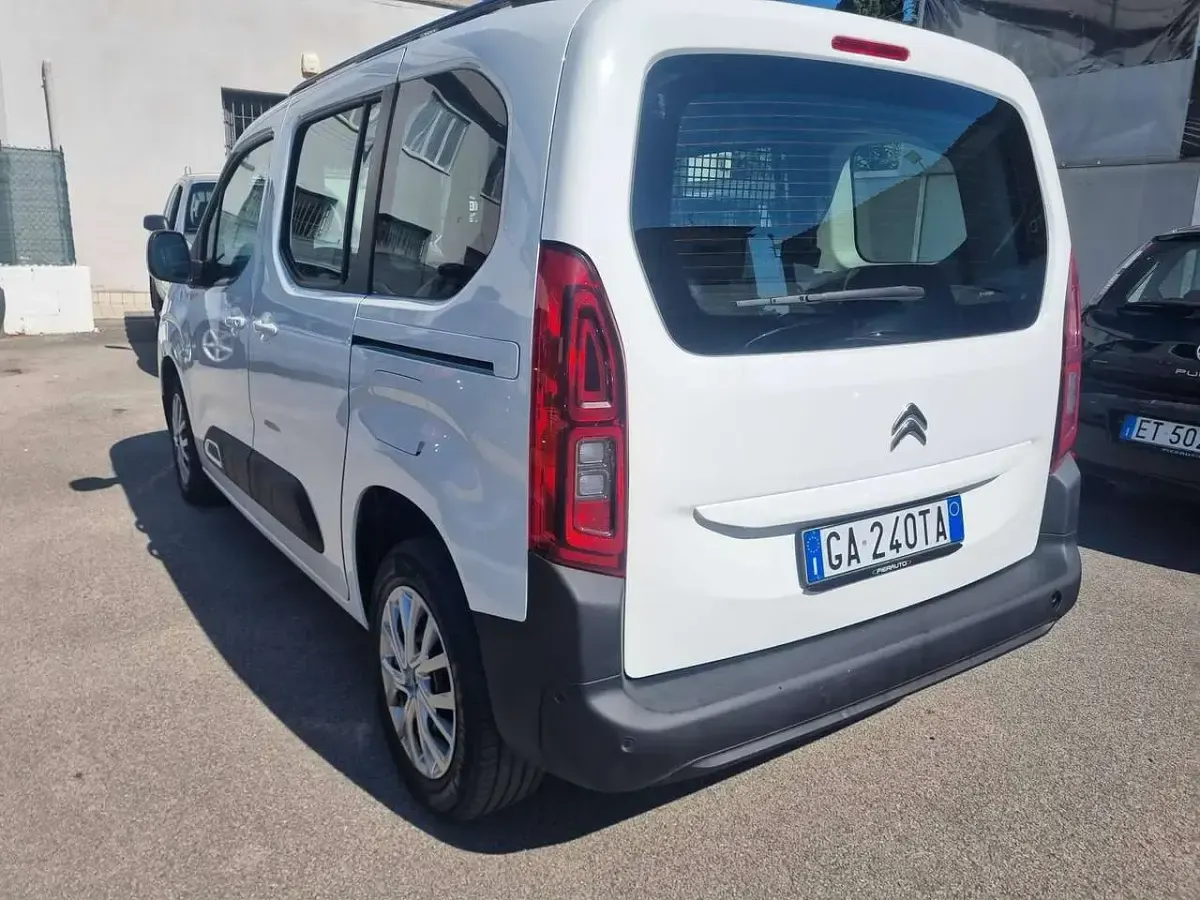 Usata Citroën Berlingo Feel 131 CV (96 kW) 2020 Bianco Monovolume