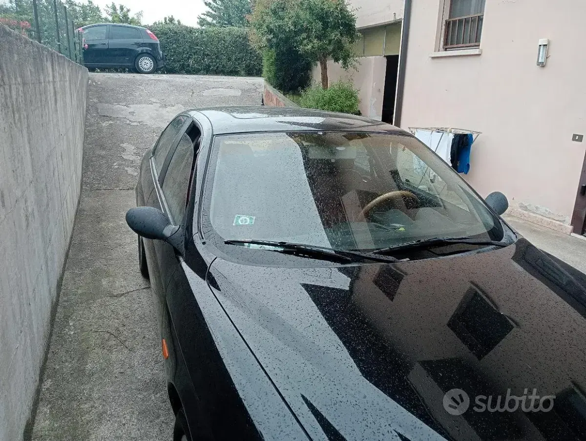 Usata Alfa Romeo 145 1999 Nero Utilitaria