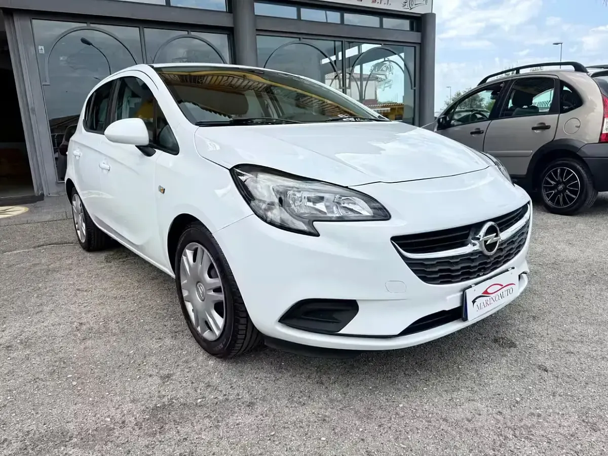 Usata Opel Corsa Cosmo 90 CV (66 kW) 2016 Bianco Utilitaria