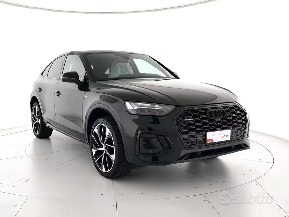 Usata Audi Q5 Sportback Ambiente 204 CV (150 kW) 2024 Nero mito metallizzato SUV