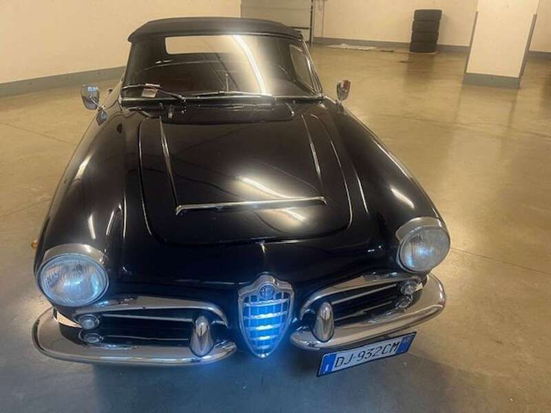 Usata Alfa Romeo Giulia 120 CV (88 kW) 1962 Blu/azzurro Berlina