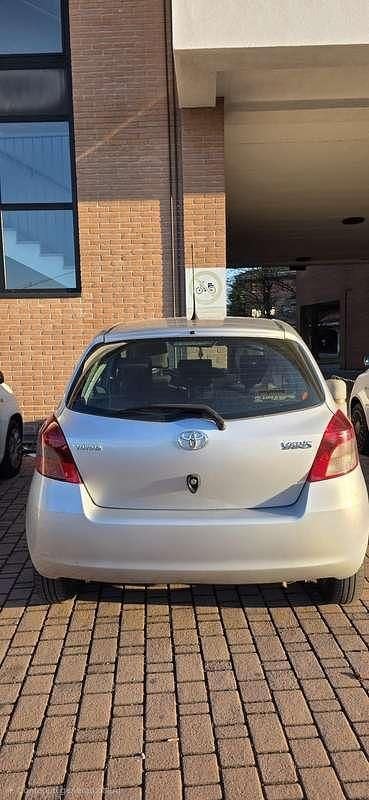 Usata Toyota Yaris 69 CV (50 kW) 2010 Utilitaria
