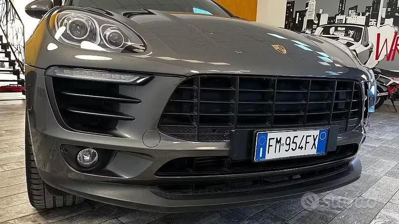 Usata Porsche Macan 250 CV (183 kW) 2015 Grigio SUV
