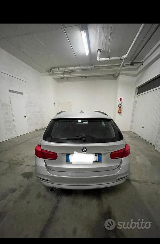 Usata BMW 318 143 CV (105 kW) 2019 Grigio Station wagon
