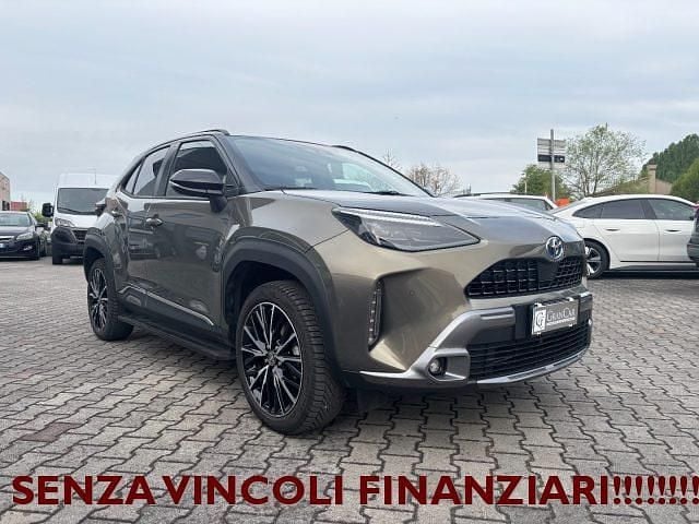 Usata Toyota Yaris Cross 92 CV (67 kW) 2022 Grigio SUV