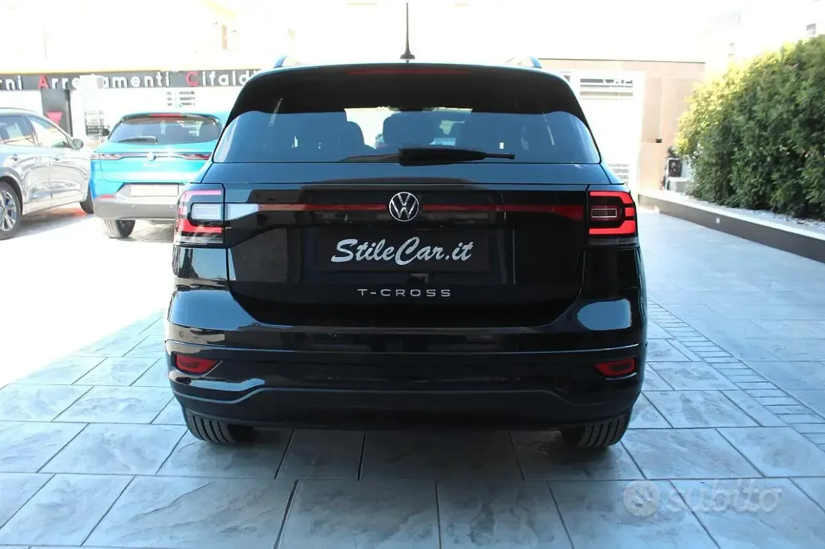Usata VW T-Cross Sport 110 CV (80 kW) 2022 Nero SUV