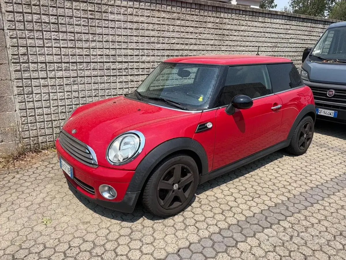 Usata Mini ONE 75 CV (55 kW) 2011 Utilitaria