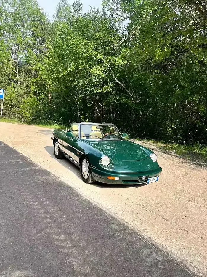 Usata Alfa Romeo Spider 117 CV (86 kW) 1991 Verde Cabrio