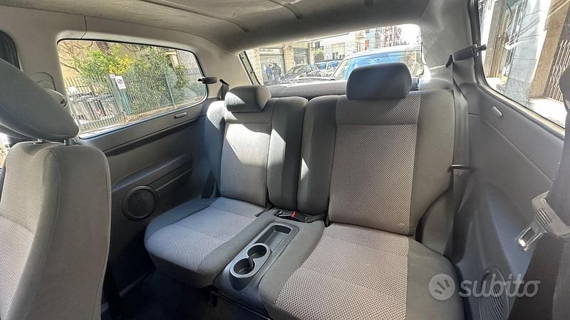 Usata VW Fox 75 CV (55 kW) 2006 Utilitaria