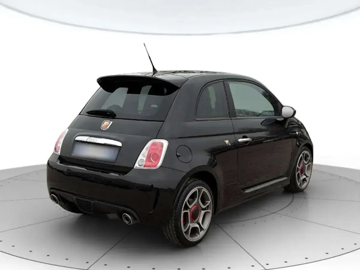 Usado Fiat 500 135 CV (99 kW) 2011 Negro Berlina