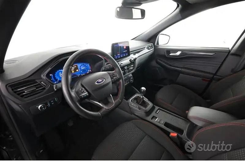 Usata Ford Kuga 150 CV (110 kW) 2021 Grigio SUV