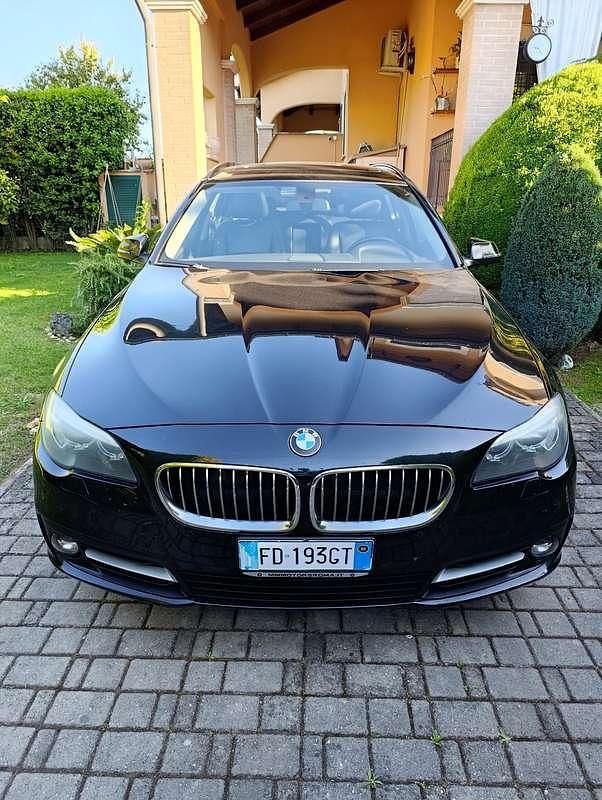 Usata BMW 520 Luxury Line 190 CV (139 kW) 2015 Station wagon