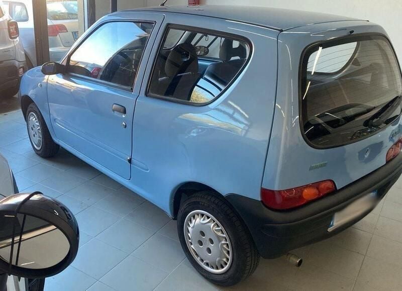 Usata Fiat Seicento 54 CV (39 kW) 2011 Blu Utilitaria