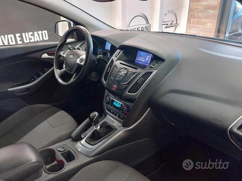 Usata Ford Focus Titanium 115 CV (84 kW) 2013 Bianco Station wagon