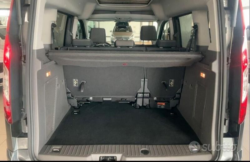 Usata Ford Tourneo Connect 120 CV (88 kW) 2018 Grigio Monovolume