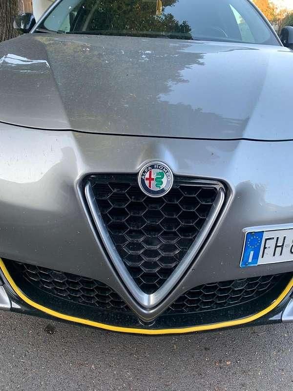 Usata 2017 Alfa Romeo Giulietta Super Due volumi | 9499 € (Buon prezzo) - Immagine 1/4
