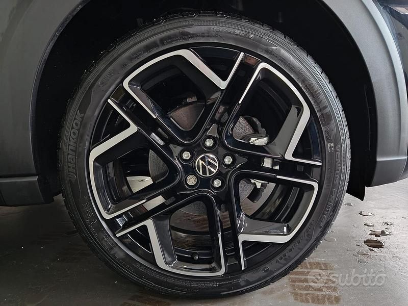 Nuova VW Taigo R-line 115 CV (84 kW) 2025 Nero SUV