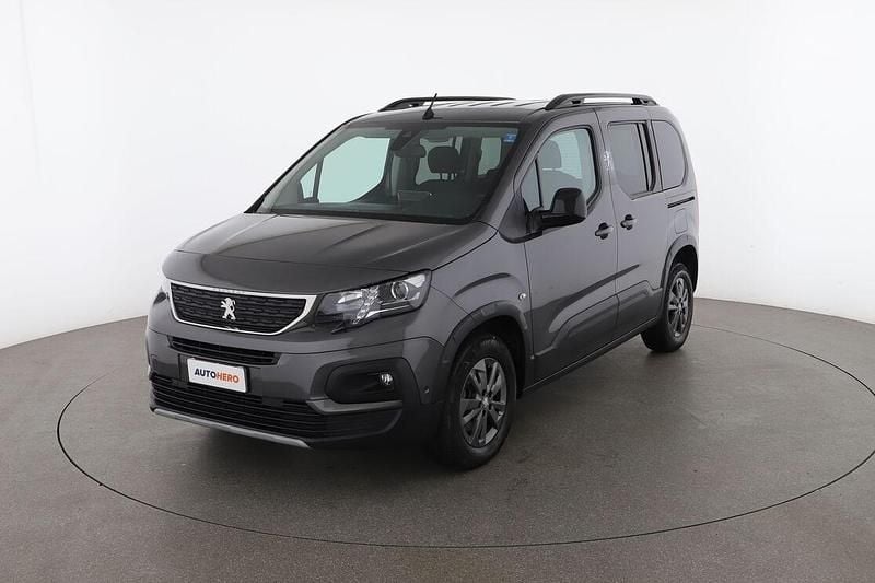 Grigio Usata 2023 Peugeot Rifter Allure Monovolume | 21.699 € (Buon prezzo) - Immagine 1/4