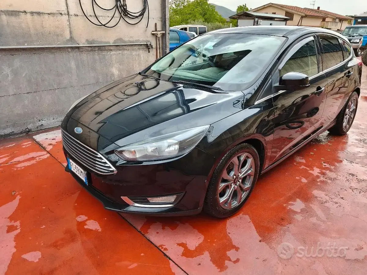 Usata Ford Focus Titanium X 120 CV (88 kW) 2016 Nero Berlina