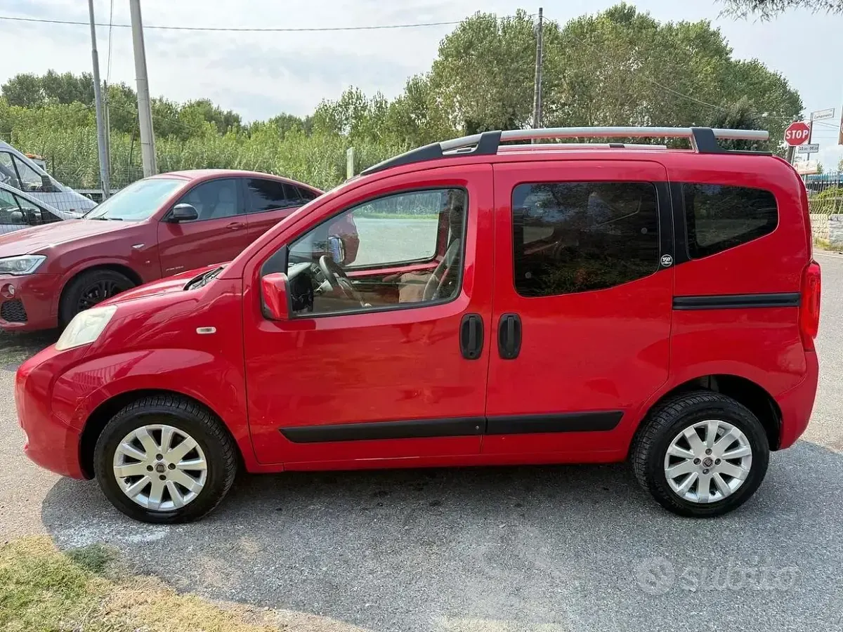 Usata Fiat Qubo Trekking 95 CV (69 kW) 2011 Rosso Monovolume