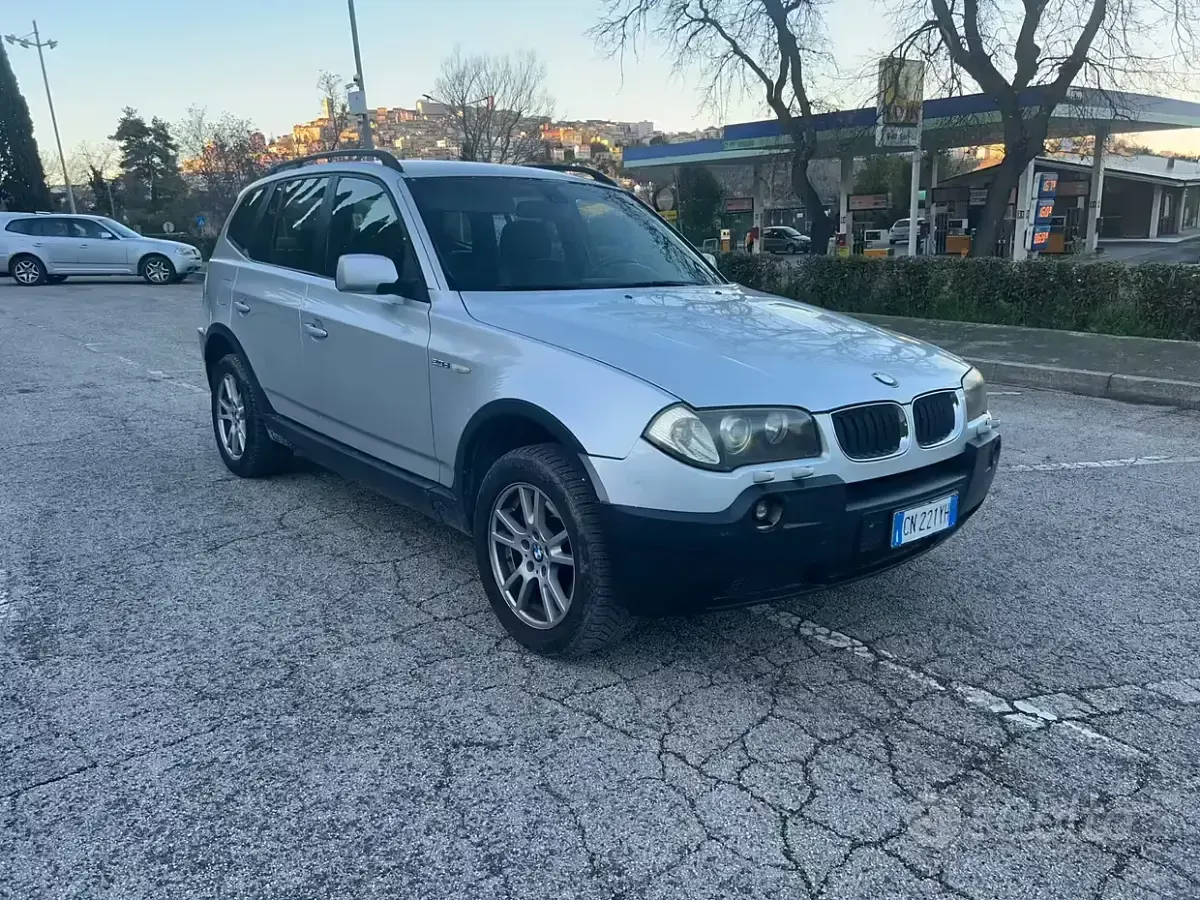 Usata BMW X3 150 CV (110 kW) 2005 Grigio SUV