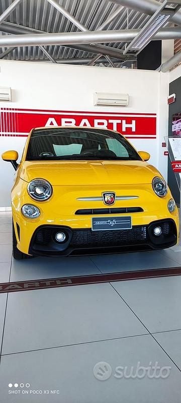 Usata Abarth 595 145 CV (106 kW) 2021 Giallo Utilitaria