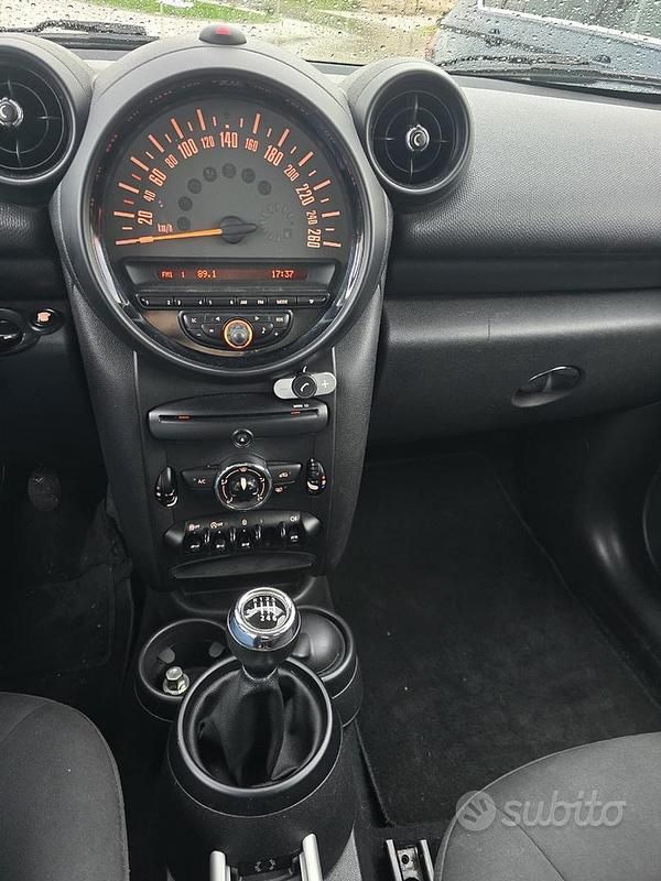 Usata Mini Countryman 122 CV (89 kW) 2015 Bianco SUV