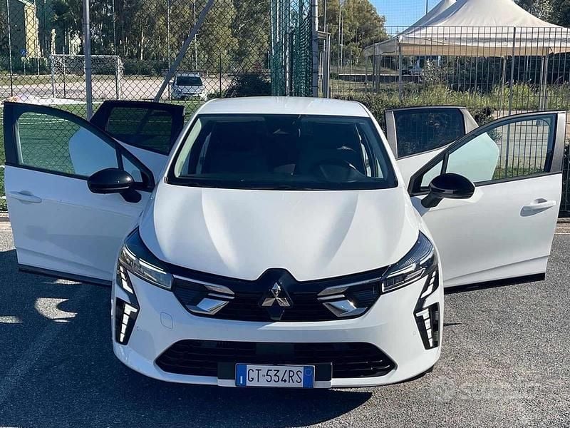Usata Mitsubishi Colt Intense 91 CV (66 kW) 2024 Bianco Berlina