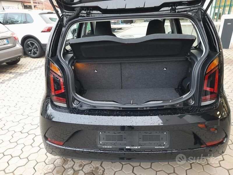 Usata VW up! move up! 68 CV (50 kW) 2020 Nero Utilitaria