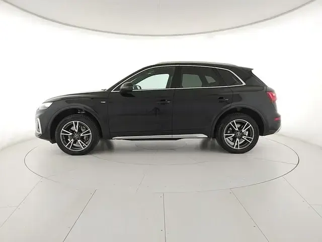 Usata Audi Q5 S-Line 204 CV (150 kW) 2024 Nero mito metallizzato SUV