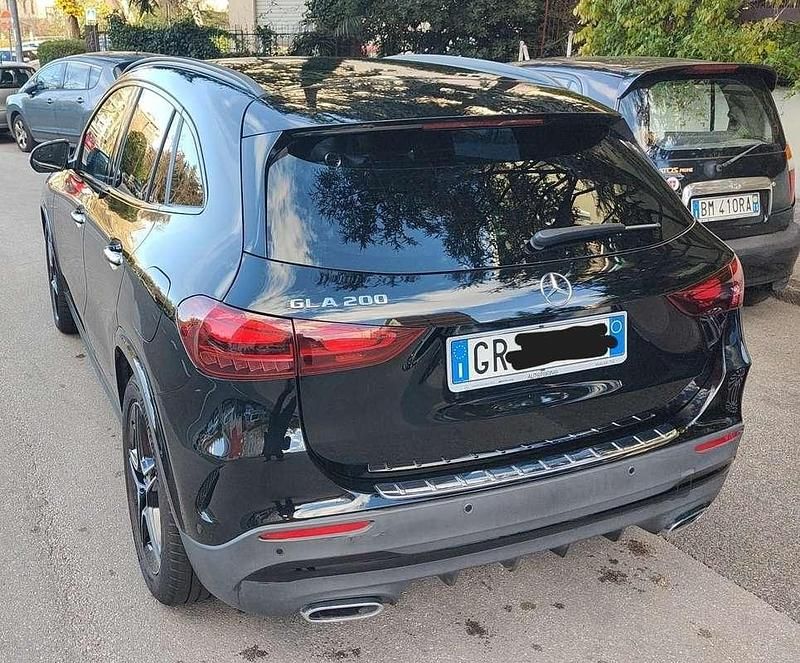 Usata Mercedes GLA200 AMG Line Premium Plus 163 CV (119 kW) 2023 Nero SUV