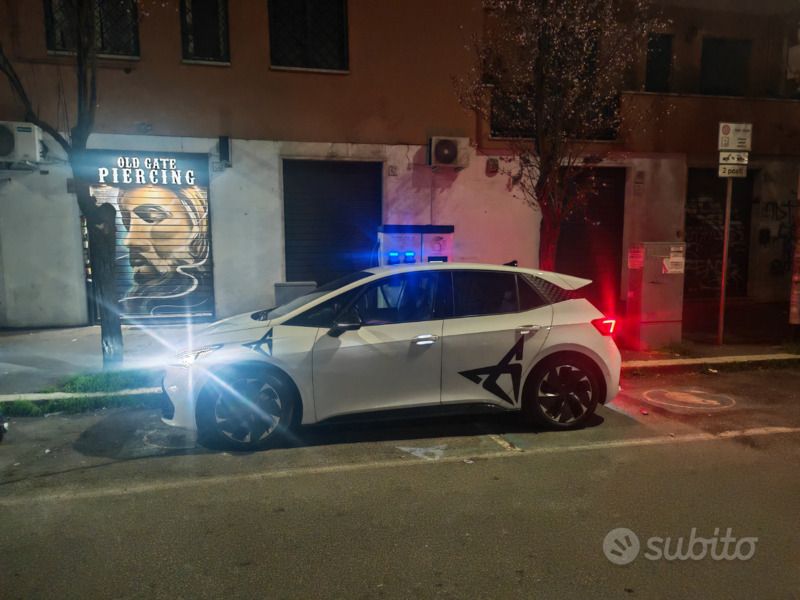 Bianco Usata 2022 Cupra Born Due volumi | 18.000 € - Immagine 1/4