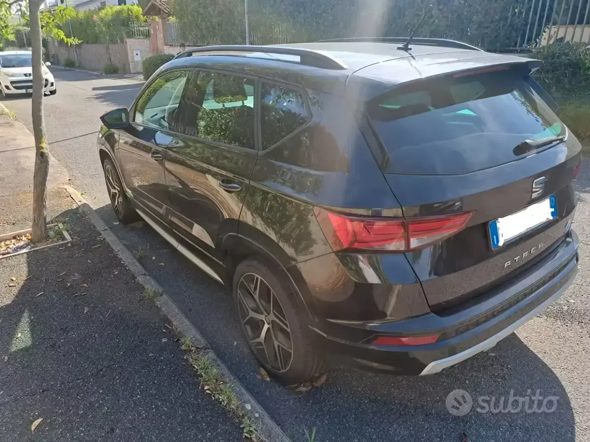 Usata Seat Ateca 4Drive 150 CV (110 kW) 2017 Nero SUV