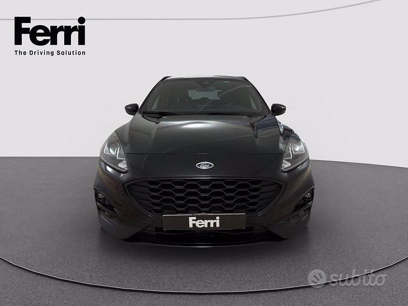Usata Ford Kuga ST-Line 150 CV (110 kW) 2023 Nero metallizato SUV