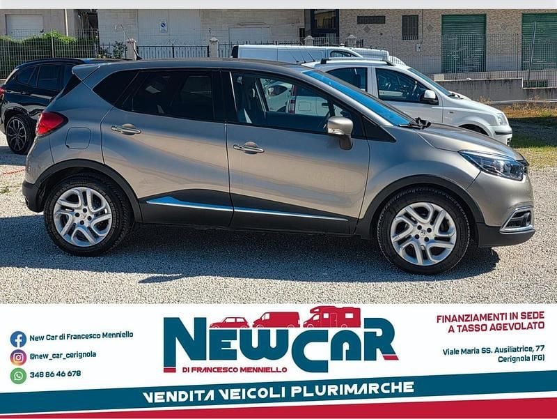 Usata Renault Captur 89 CV (65 kW) 2015 Grigio SUV