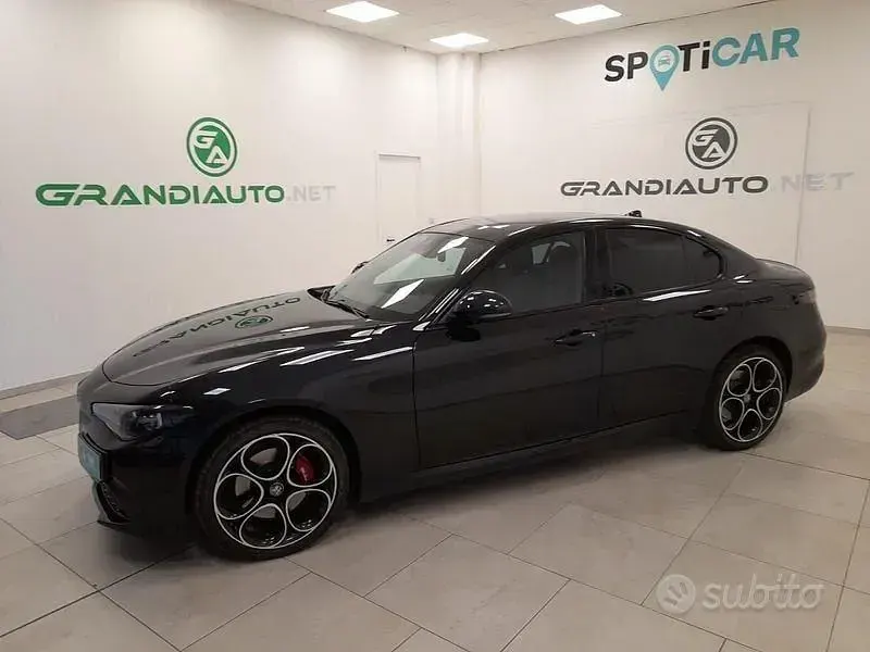 Usata Alfa Romeo Giulia Competizione 280 CV (205 kW) 2024 Nero Berlina