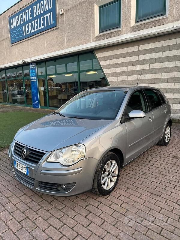 Usata VW Polo Comfortline 70 CV (51 kW) 2008 Grigio Berlina