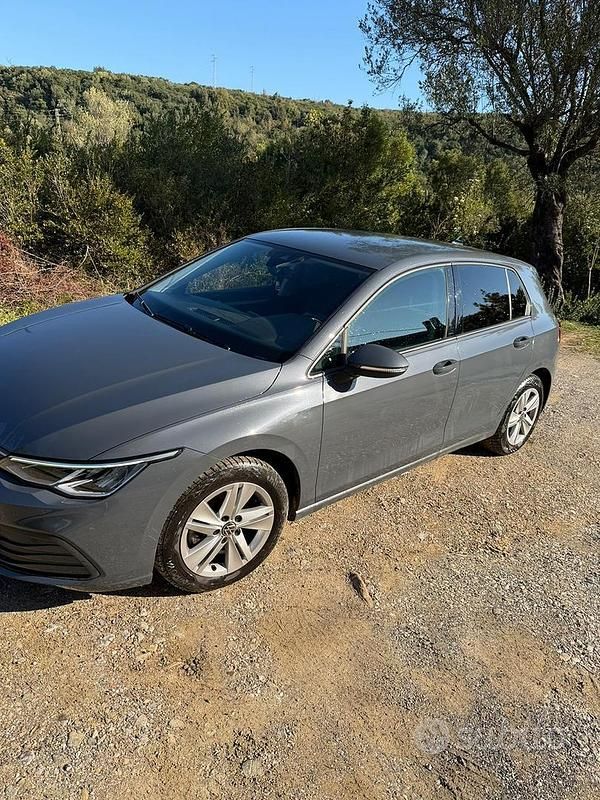 Usata VW Golf VII Style 116 CV (85 kW) 2021 Grigio Utilitaria