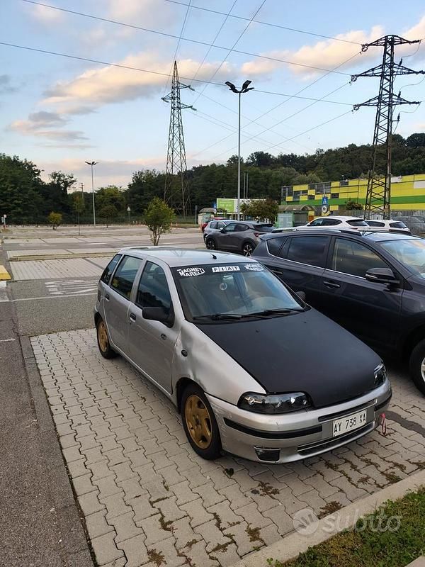 Usata Fiat Punto 55 CV (40 kW) 1998 Grigio Utilitaria