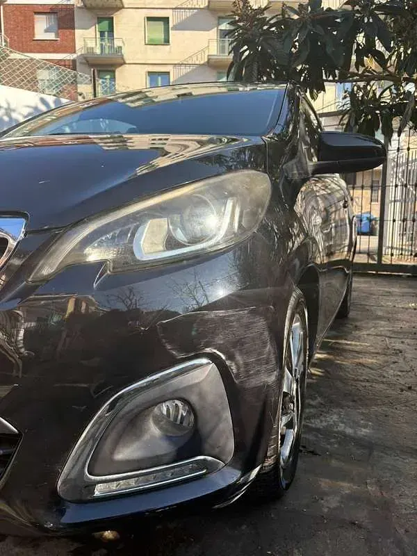 Usata Peugeot 108 Allure 82 CV (60 kW) 2016 Nero Utilitaria
