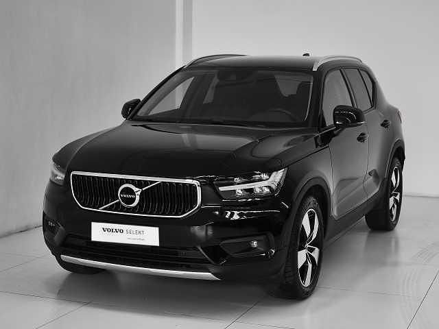 Usata Volvo XC40 Momentum 163 CV (119 kW) 2021 Nero SUV