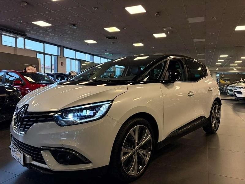 Usata Renault Scénic 120 CV (88 kW) 2021 Bianco Monovolume