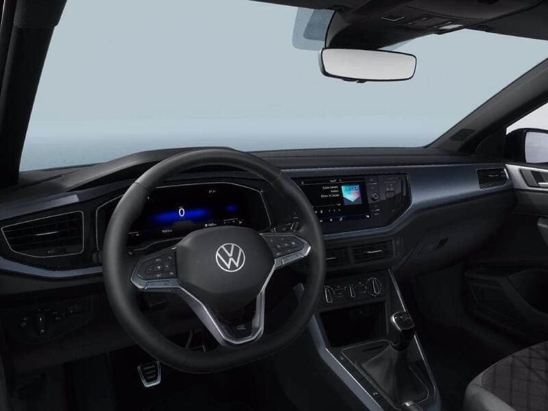 Usata VW Polo R-line 95 CV (69 kW) 2023 Reef blue metallizzato nero Utilitaria