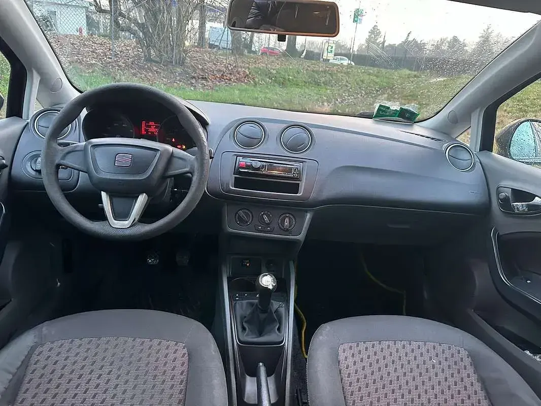 Usata Seat Ibiza 69 CV (50 kW) 2009 Berlina