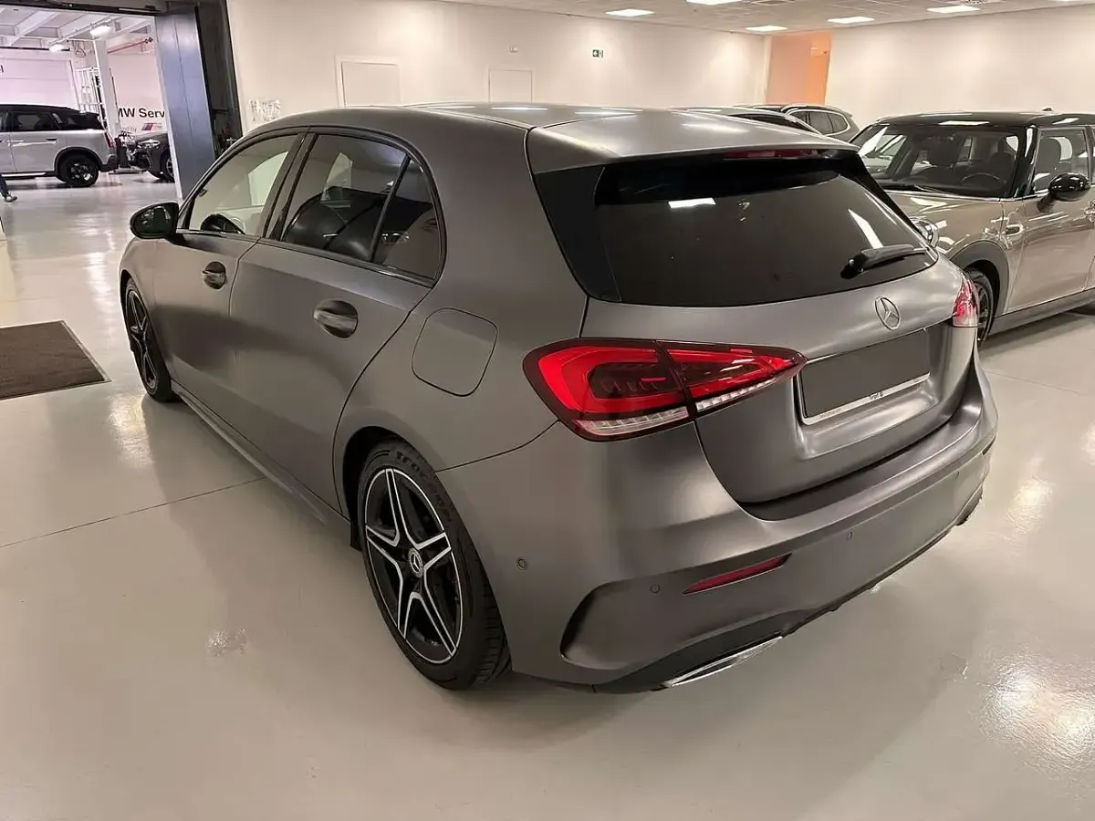 Usata Mercedes A180 Premium 136 CV (100 kW) 2021 Grigio Utilitaria