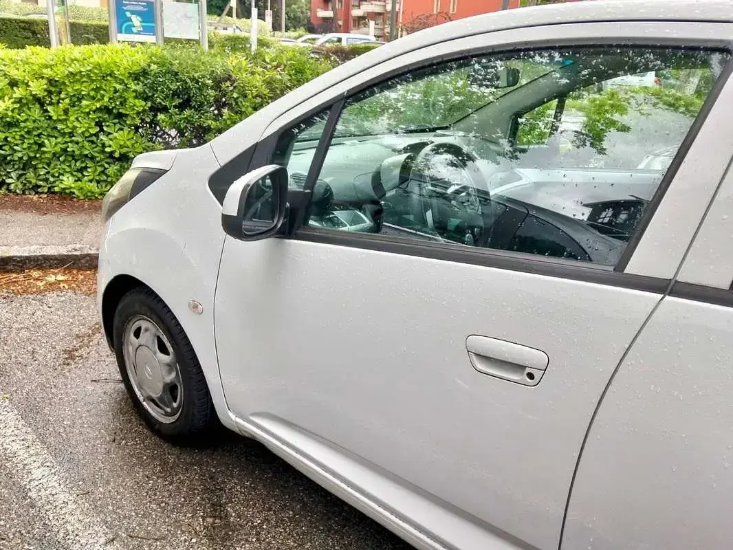 Usata Chevrolet Spark LS 81 CV (59 kW) 2012 Bianco Utilitaria